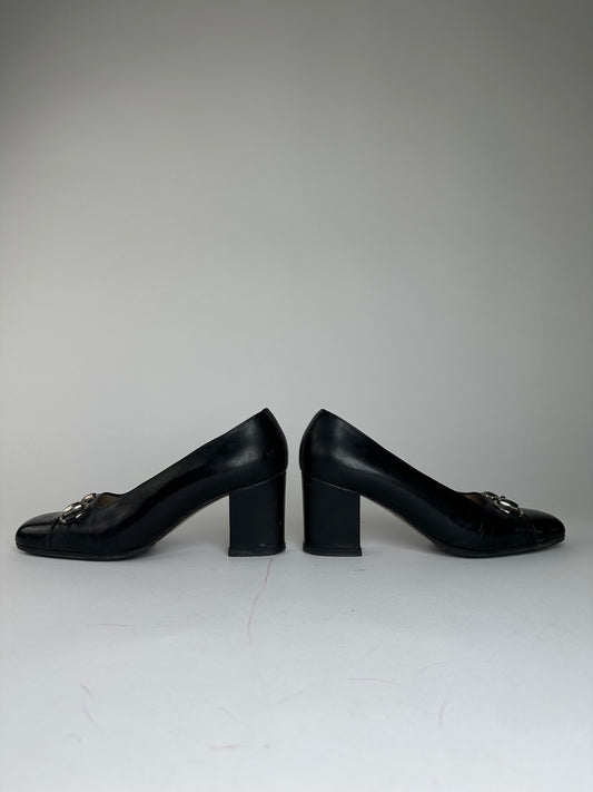 Vintage Gucci Patent Leather Horsebit Pumps EU35,5