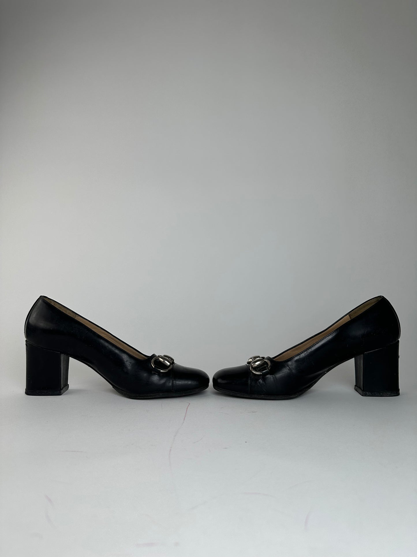 Vintage Gucci Patent Leather Horsebit Pumps EU35,5