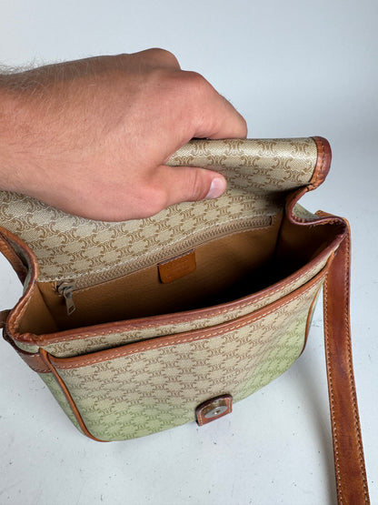 Sac bandoulière vintage Céline Triomphe Monogram beige vert marron