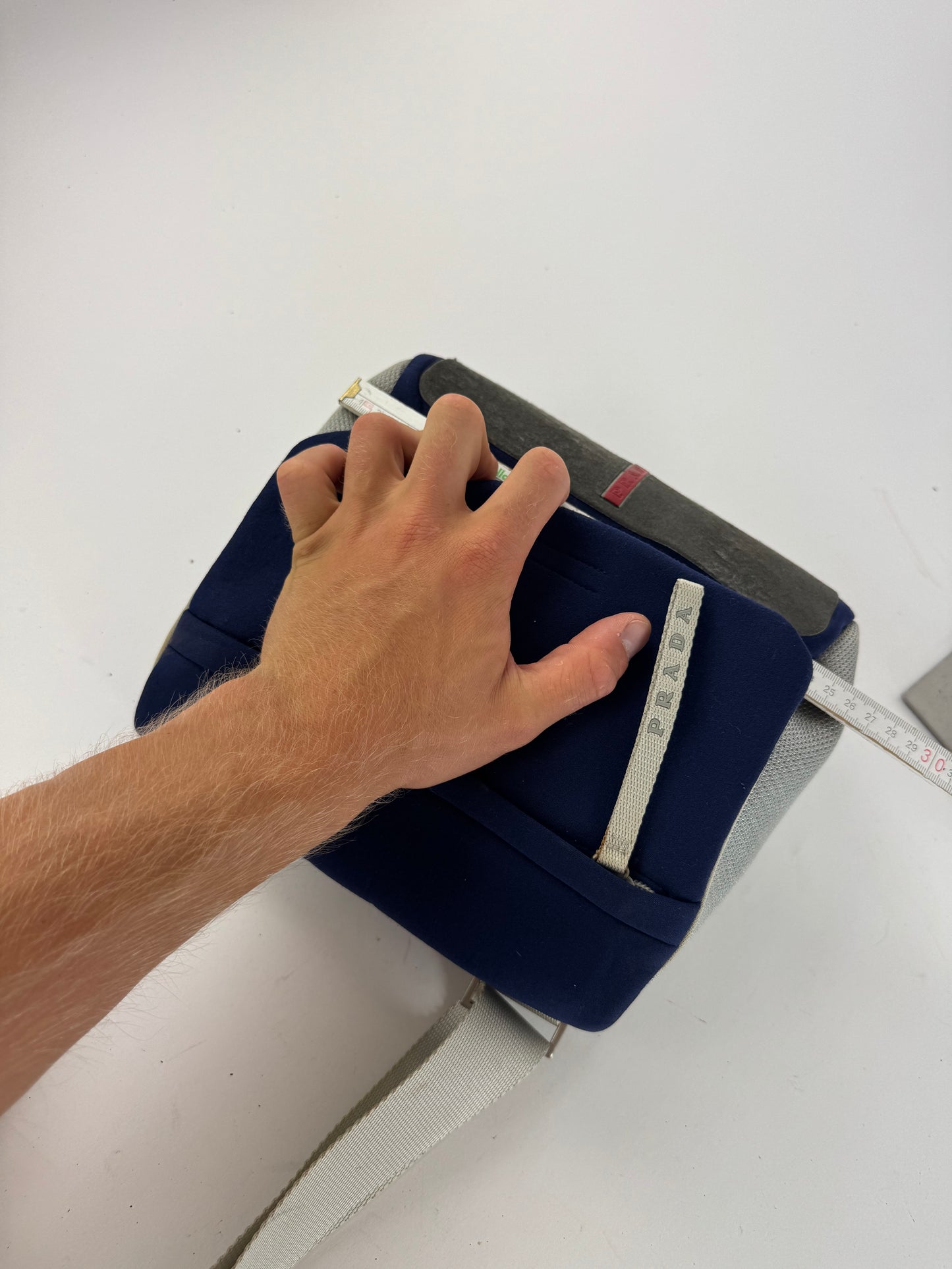 Sac de sport Prada vintage en néoprène