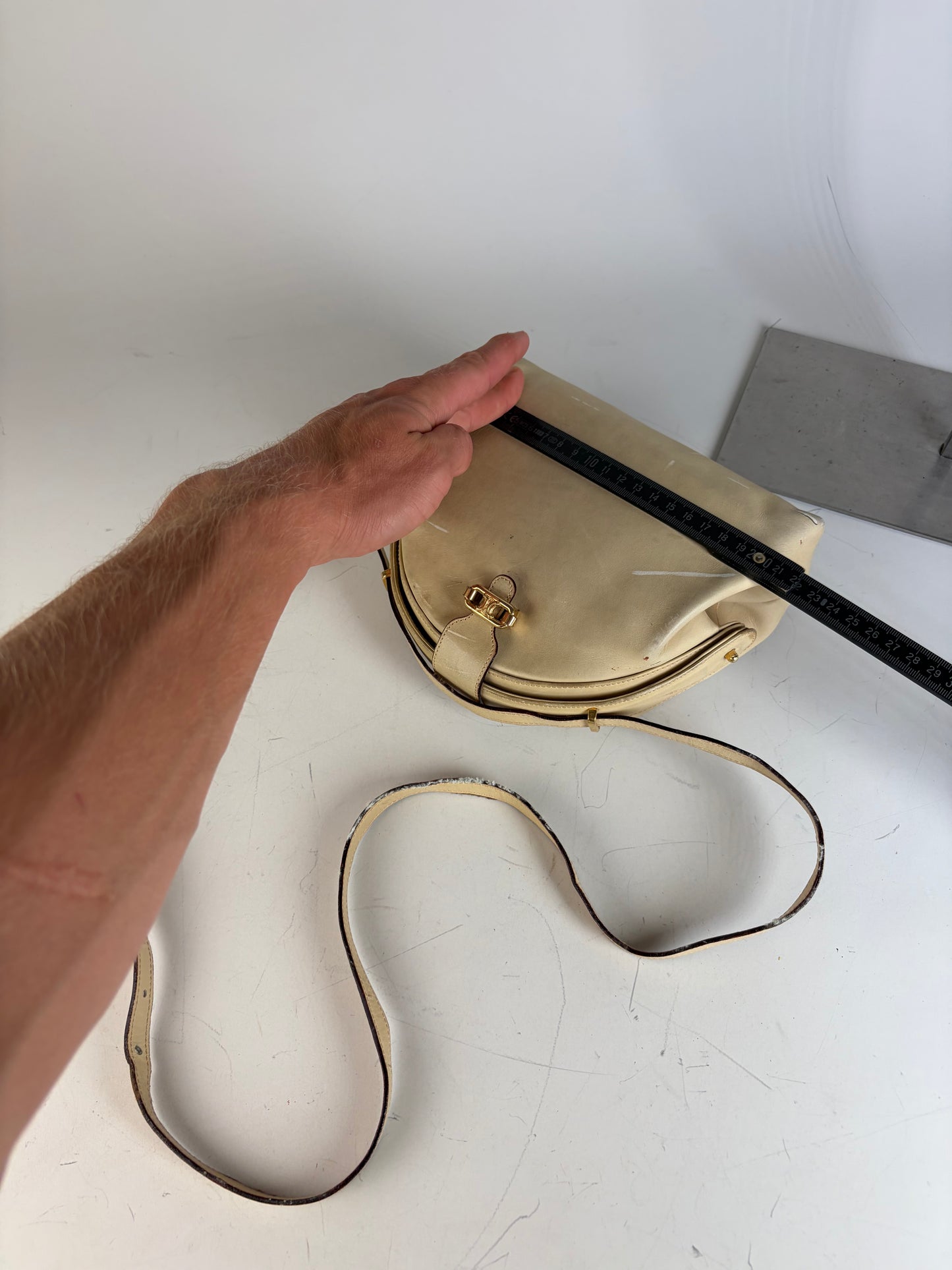 Vintage Celine Leather Shoulder Bag Cream Gold-Tone Turn-Lock