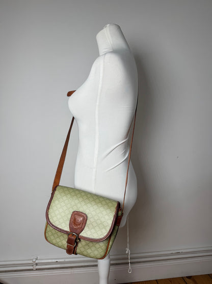 Sac bandoulière vintage Céline Triomphe Monogram beige vert marron