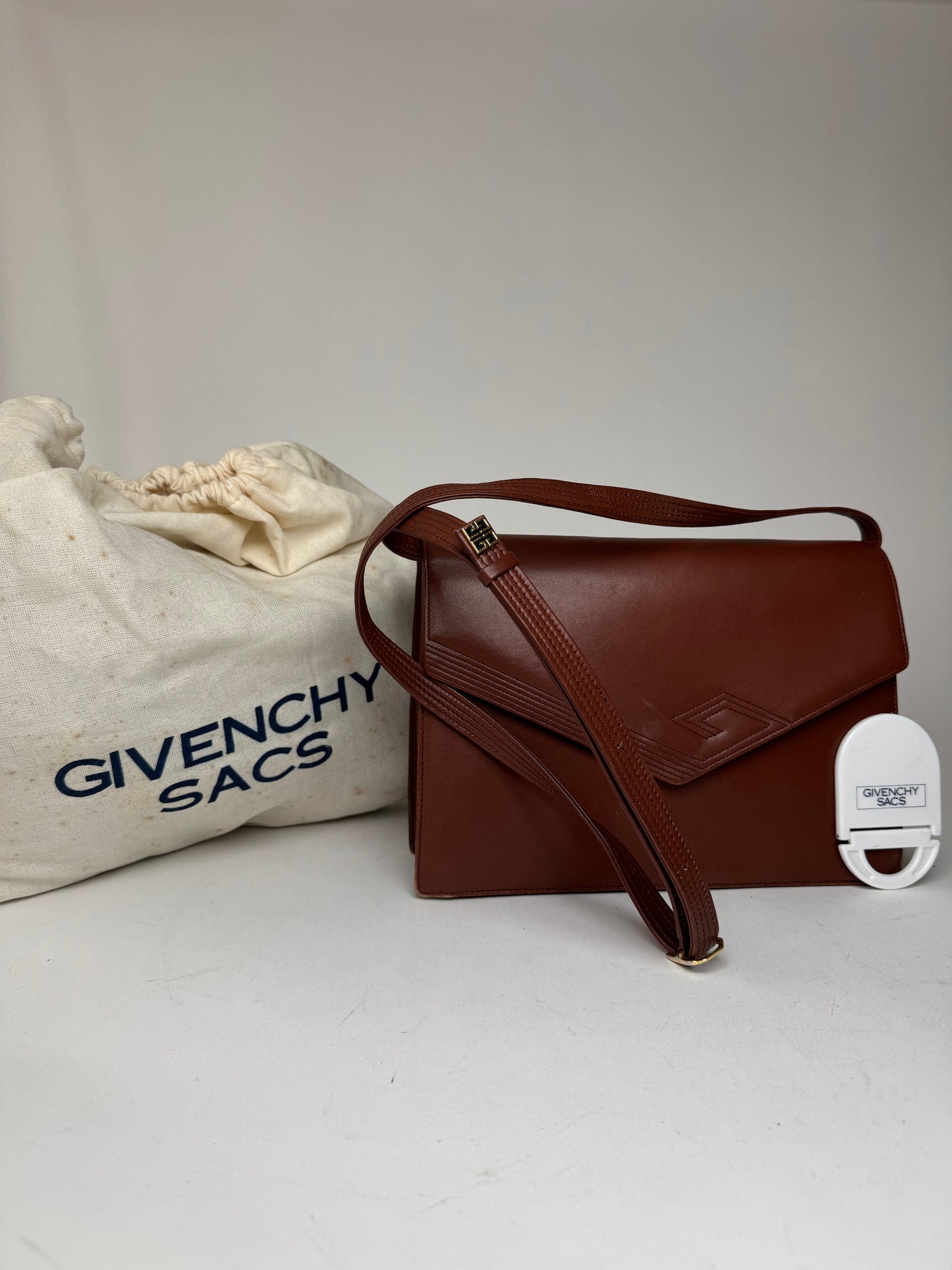 Vintage Givenchy 4G Leather bag brown