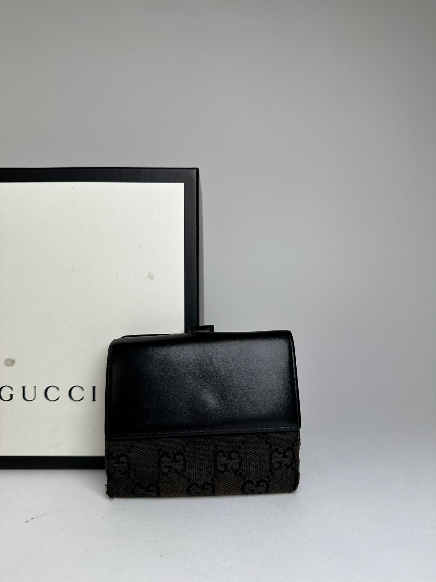 Vintage Gucci GG Supreme Card Holder Black Brown Silver