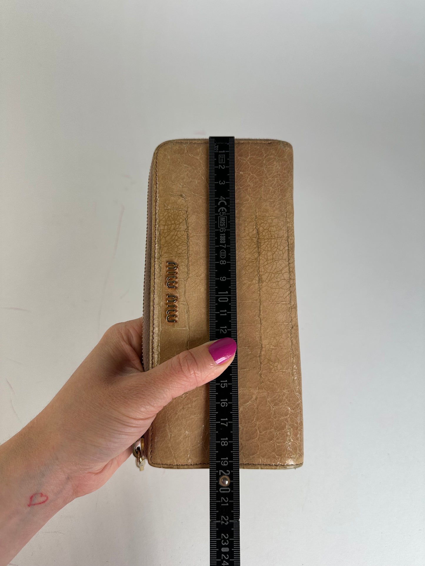 Vintage Miu Miu Crocodile Emblossed Leather Long Wallet Beige Brown