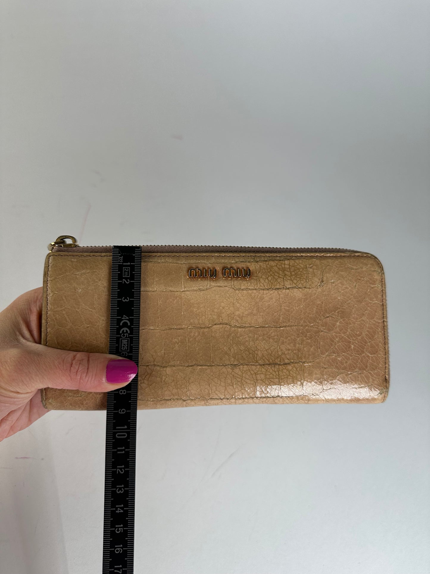 Vintage Miu Miu Crocodile Emblossed Leather Long Wallet Beige Brown