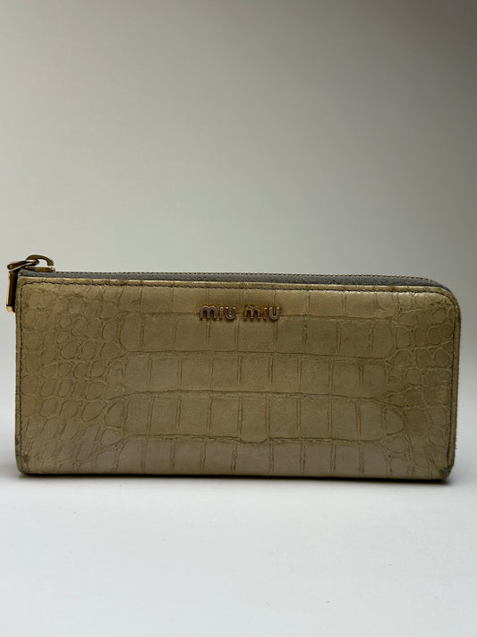 Vintage Miu Miu Crocodile-Effect Leather Bifold Wallet Late 2000s Light Beige