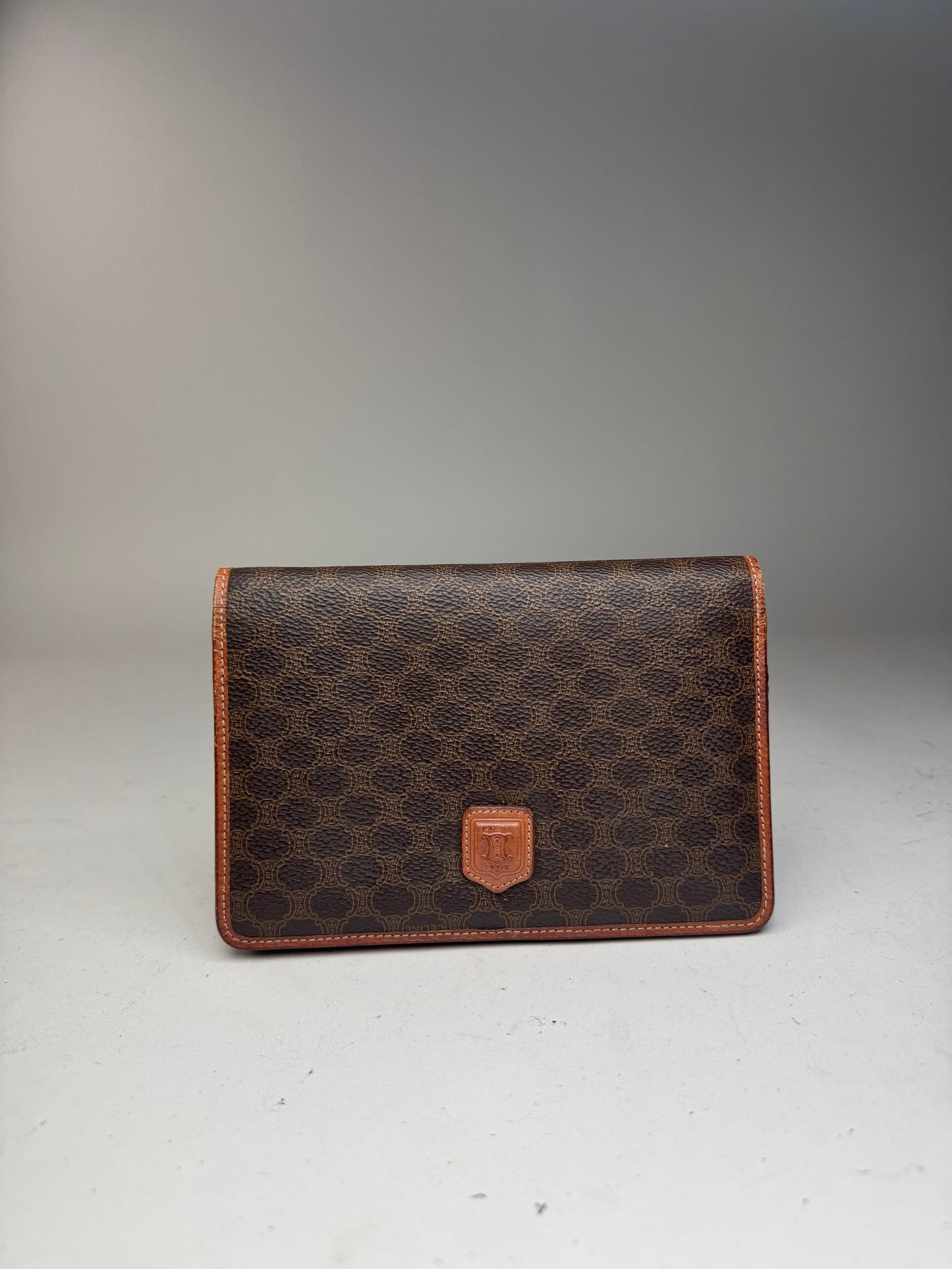Pochette vintage Celine Triumphe monogramme marron
