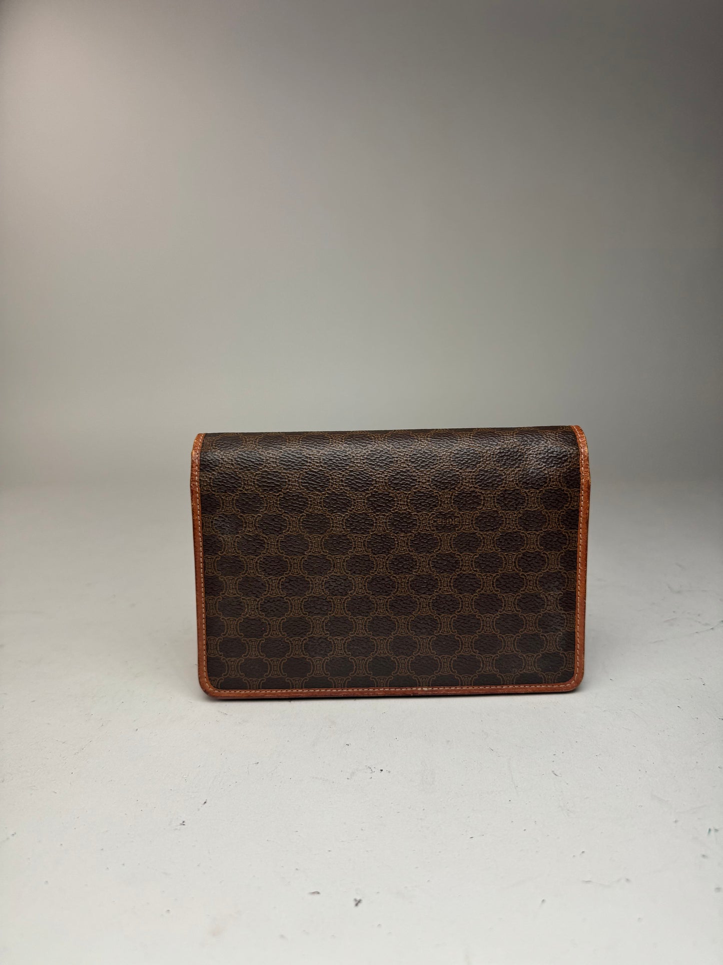 Pochette vintage Celine Triumphe monogramme marron