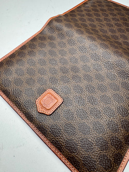 Pochette vintage Celine Triumphe monogramme marron