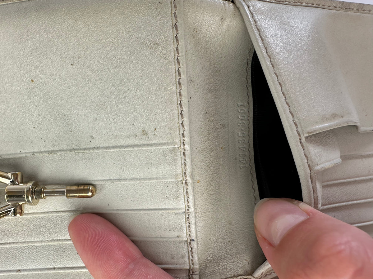 Vintage Gucci GG Supreme Bifold Wallet c. 2010s Cream Beige
