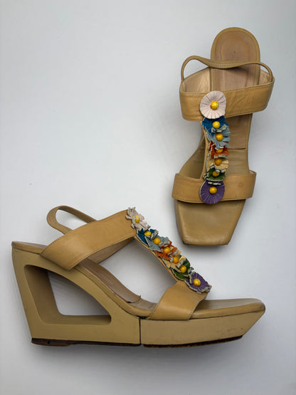 Vintage Fendi Leather Floral Wedge Sandal Early 2000s Light Yellow EU38