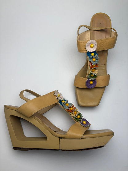 Vintage Fendi Leather Floral Wedge Sandal Early 2000s Light Yellow EU38