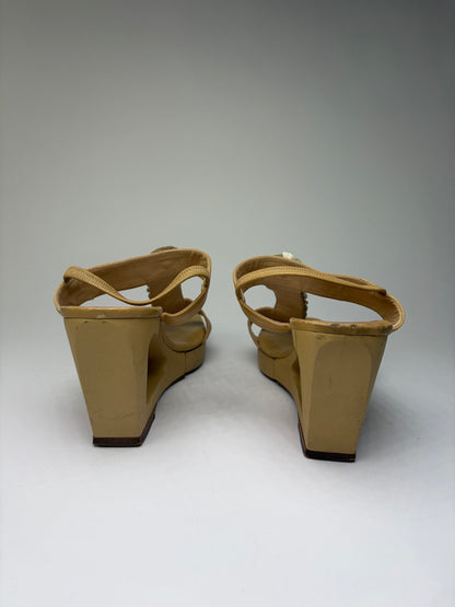 Vintage Fendi Leather Floral Wedge Sandal Early 2000s Light Yellow EU38