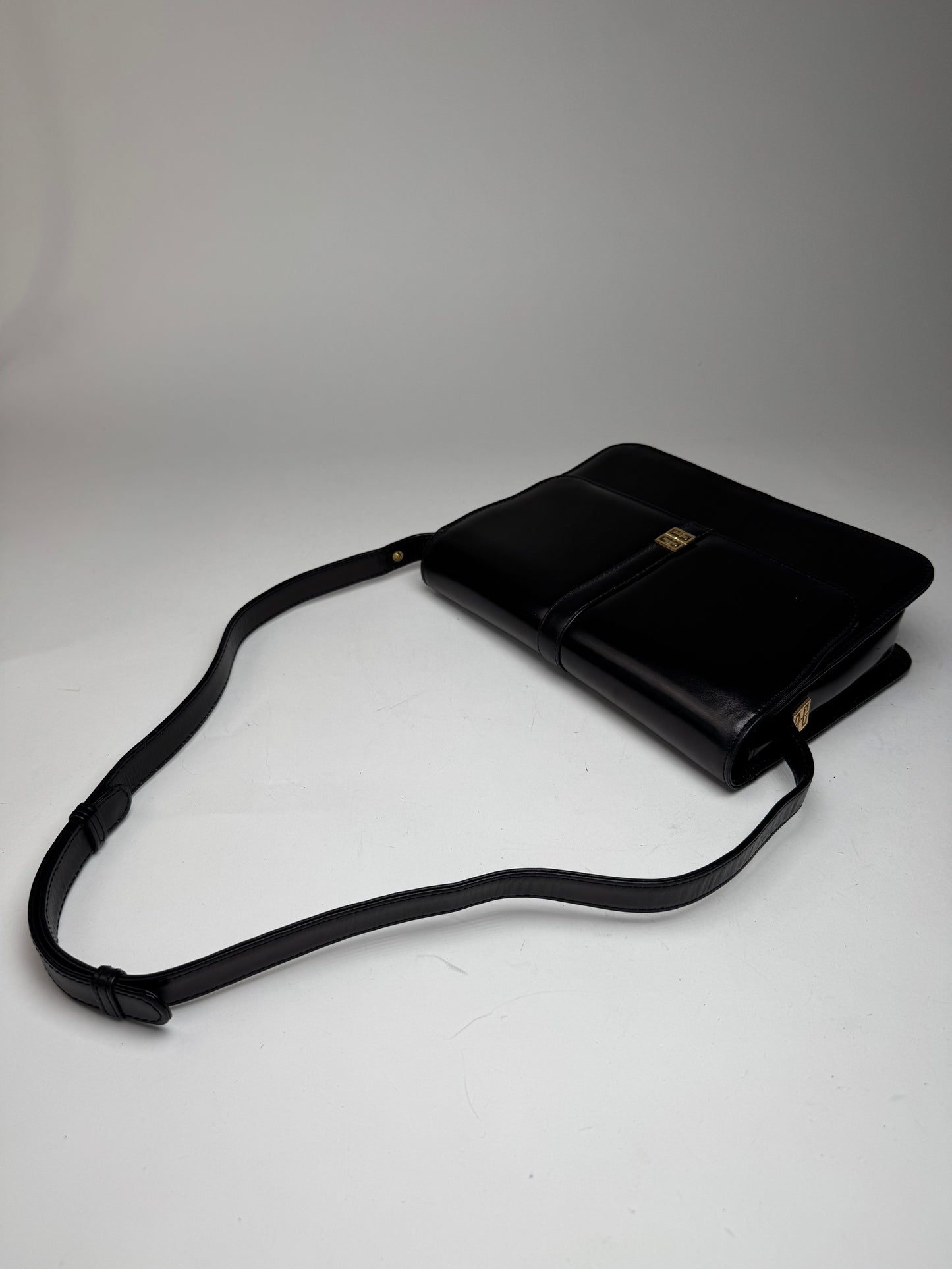 Vintage 2Way Givenchy 4G Leather Bag black