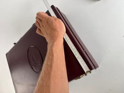 Valise vintage Cartier en cuir bordeaux