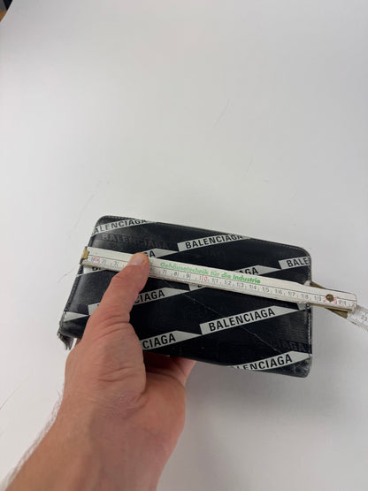 Vintage Balenciaga Zippy Leather Wallet Black