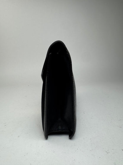 Pochette vintage Louis Vuitton en cuir EPI noir