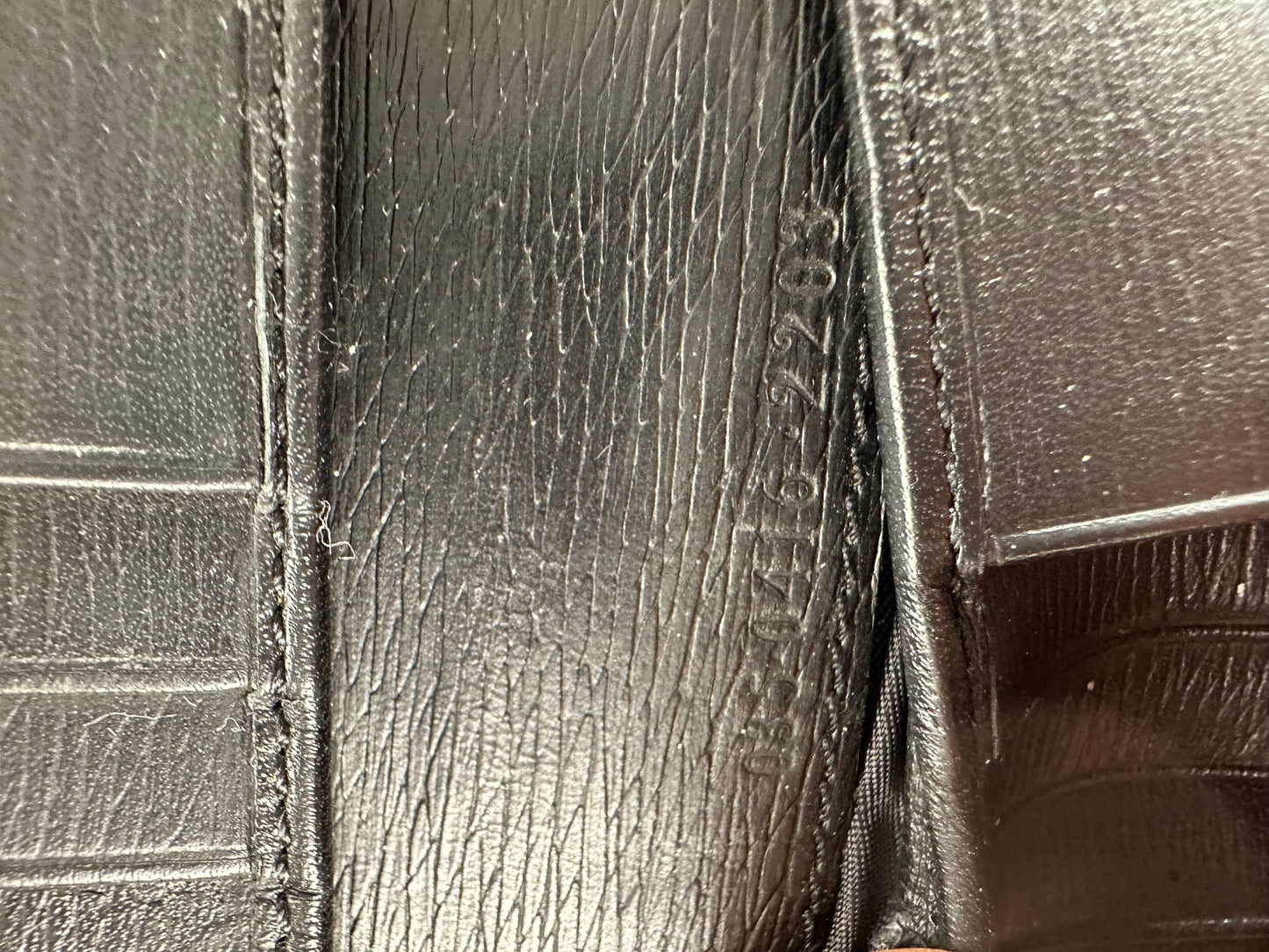 Vintage Gucci Leather Wallet Black Gold