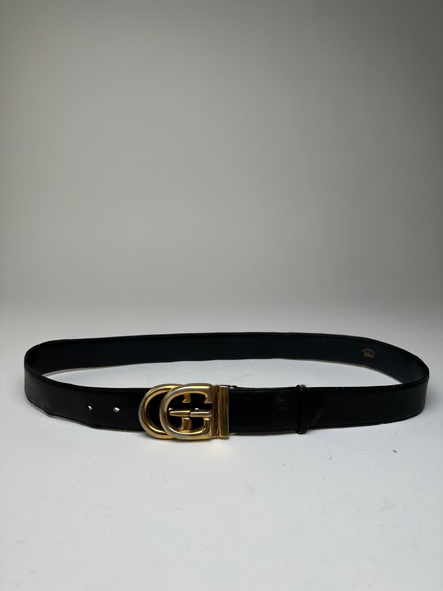 Vintage Gucci GG Logo Leather Belt Black Gold