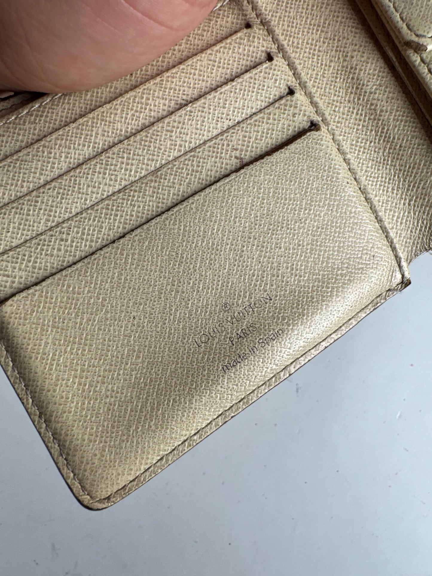 Vintage Louis Vuitton Damier Monogram Flapable Wallet Grey White