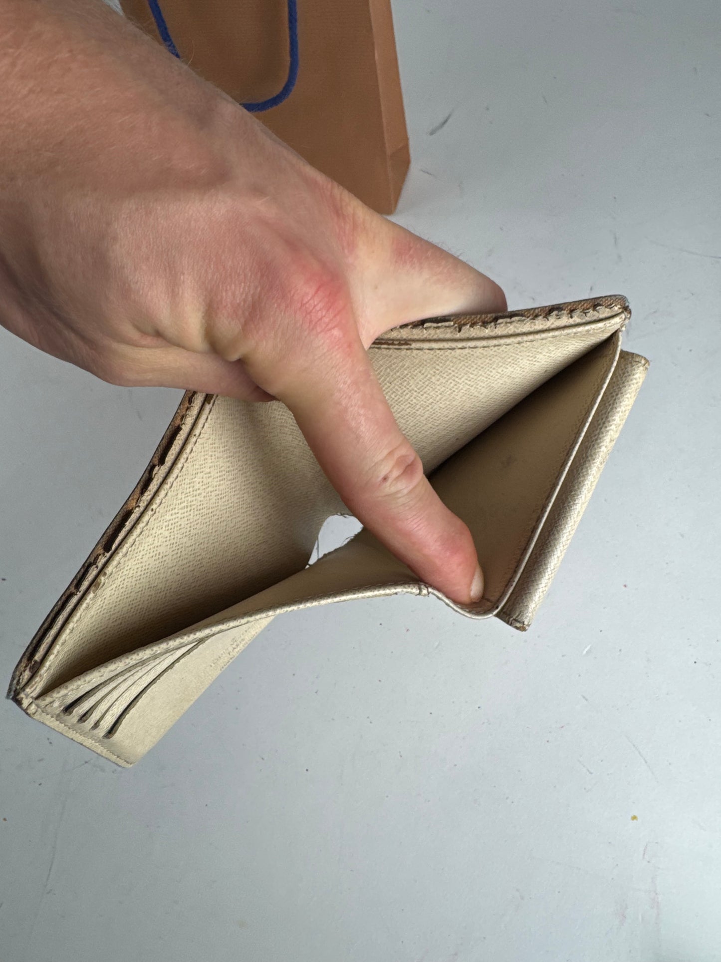 Vintage Louis Vuitton Damier Monogram Flapable Wallet Grey White