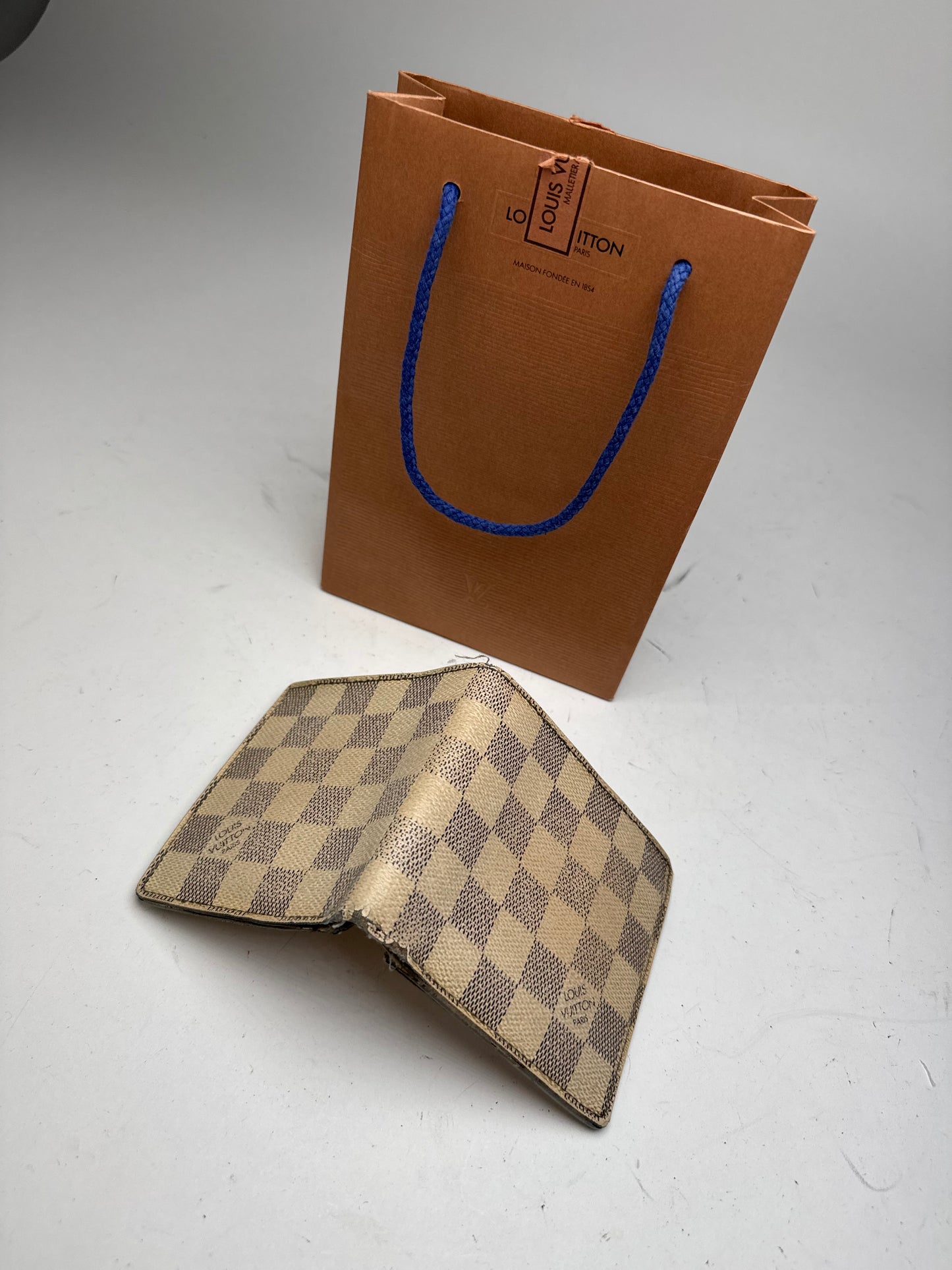 Vintage Louis Vuitton Damier Monogram Flapable Wallet Grey White