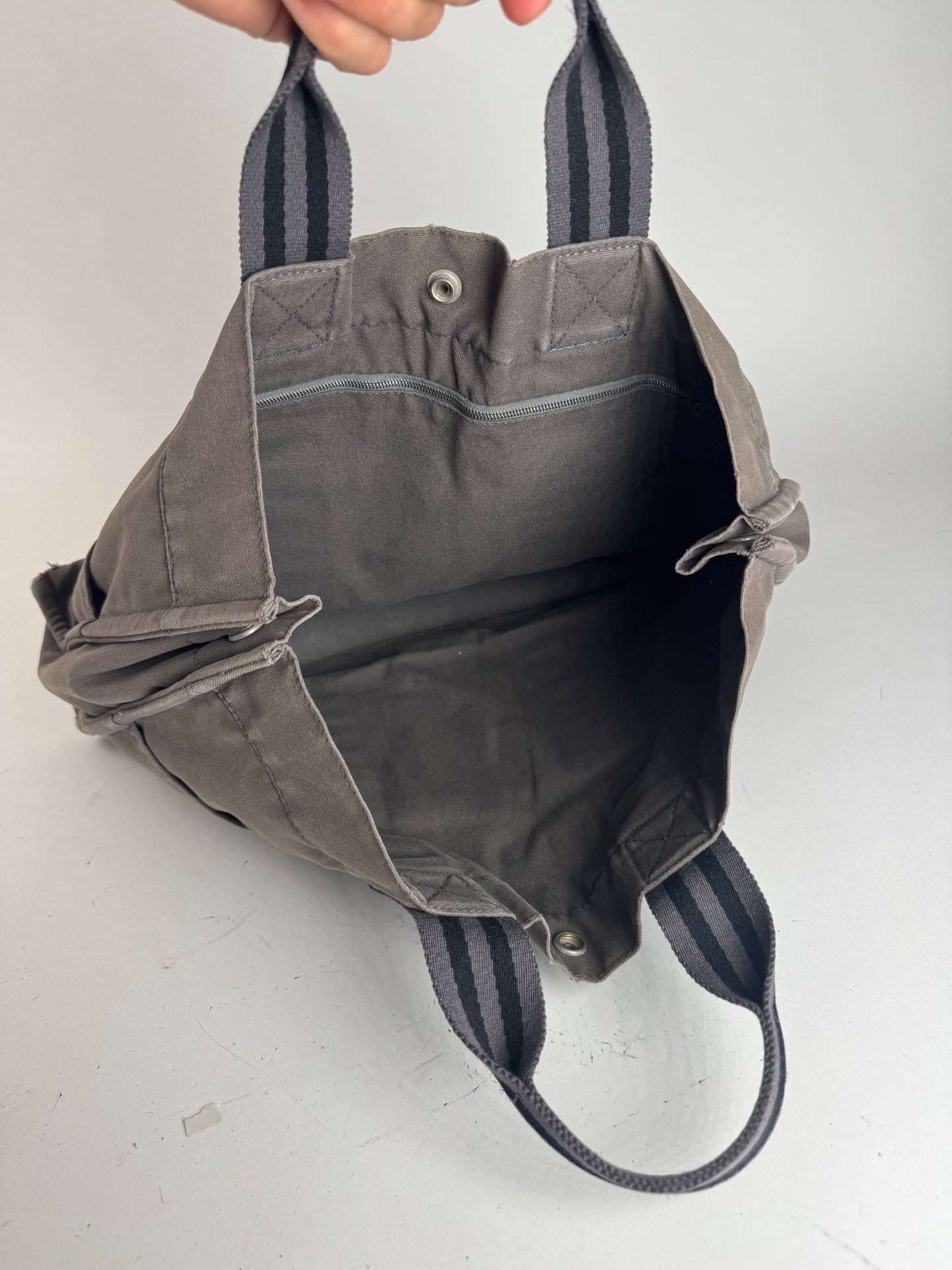 Sac cabas vintage Hermès en toile gris noir