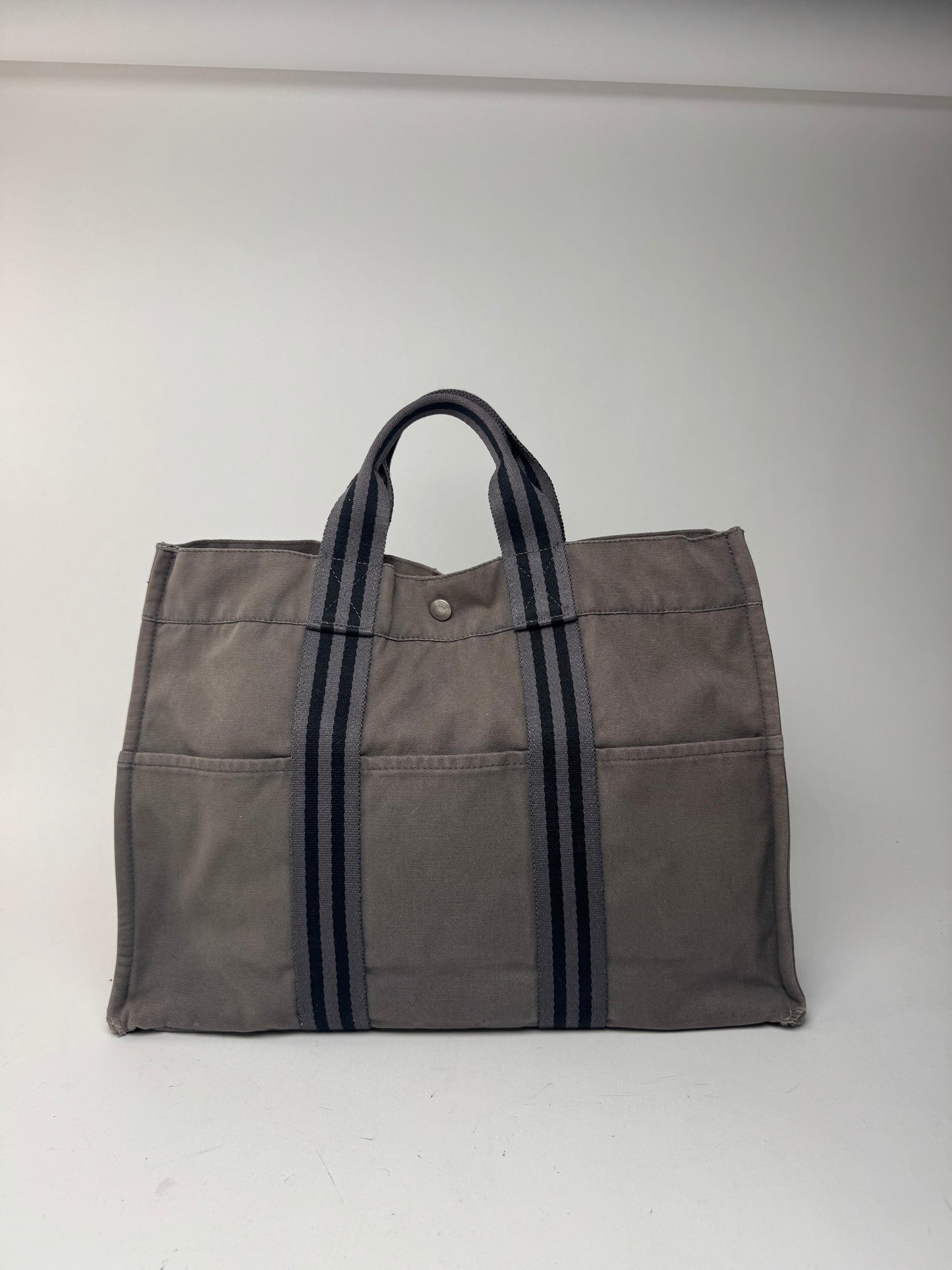 Sac cabas vintage Hermès en toile gris noir
