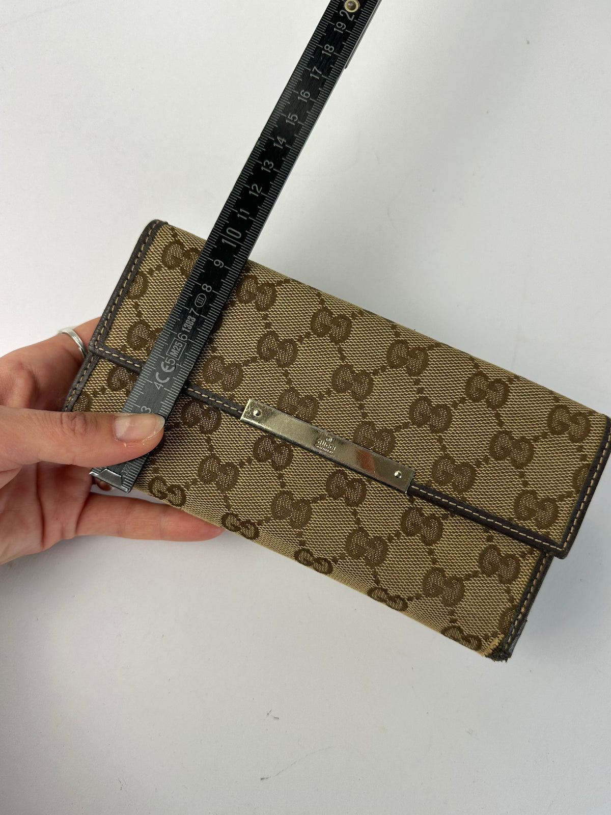 Vintage Gucci GG Supreme Bifold Wallet c. 2010s Beige Brown