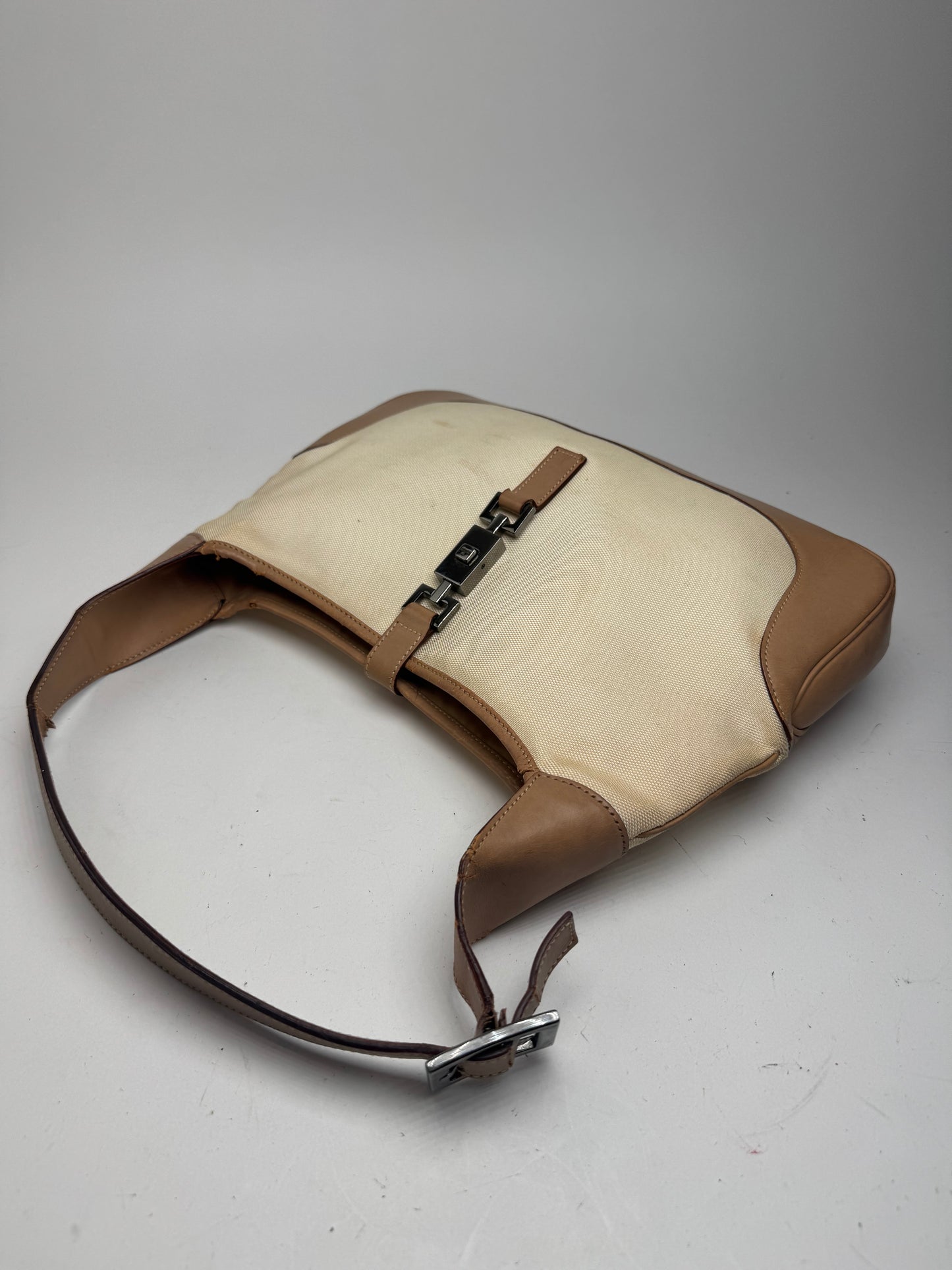 Sac Gucci Jackie vintage beige marron