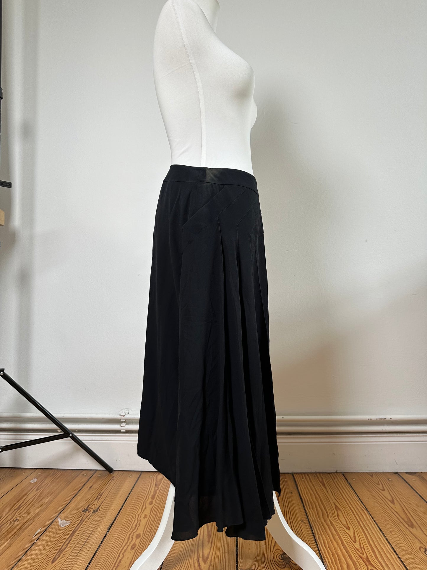 Vintage Chanel Silk Skirt Black M
