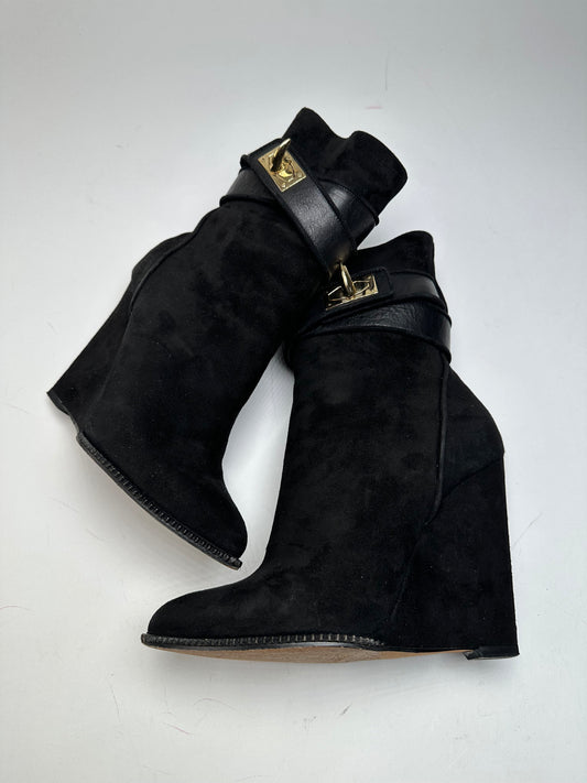 Vintage Givenchy Heeled Suede Leather Boots Black EU36