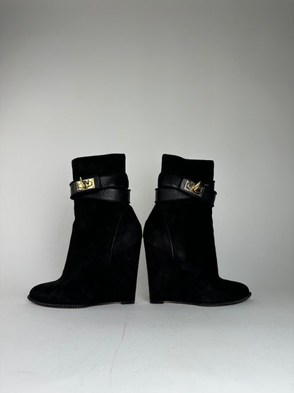 Vintage Givenchy Heeled Suede Leather Boots Black EU36