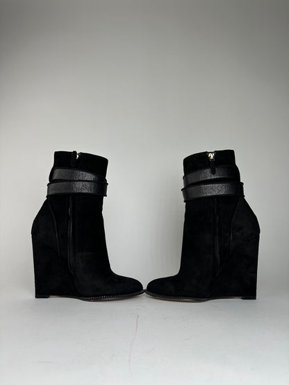 Vintage Givenchy Heeled Suede Leather Boots Black EU36