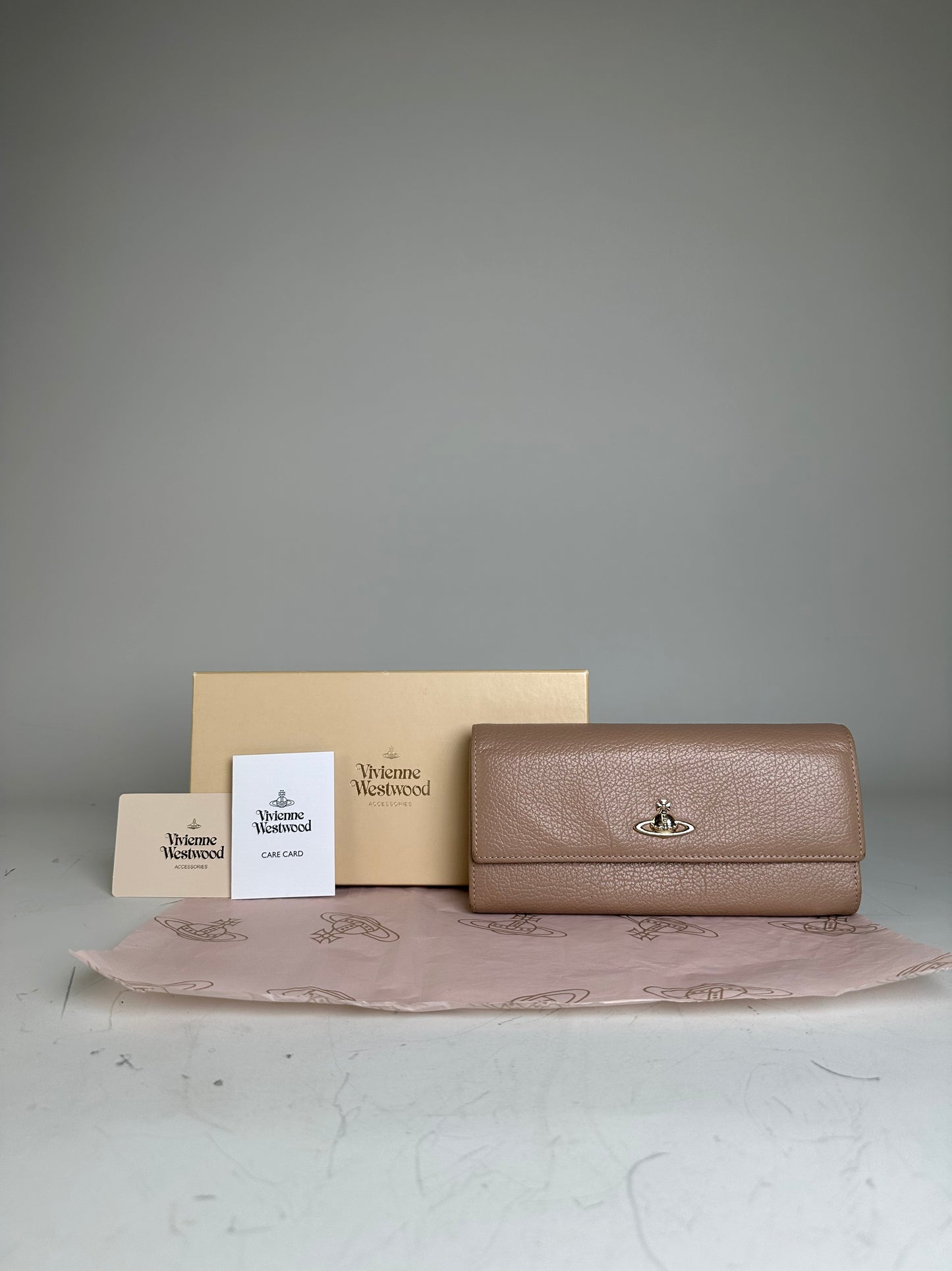 Vintage Vivienne Westwood Leather Wallet Beige Gold Clasp