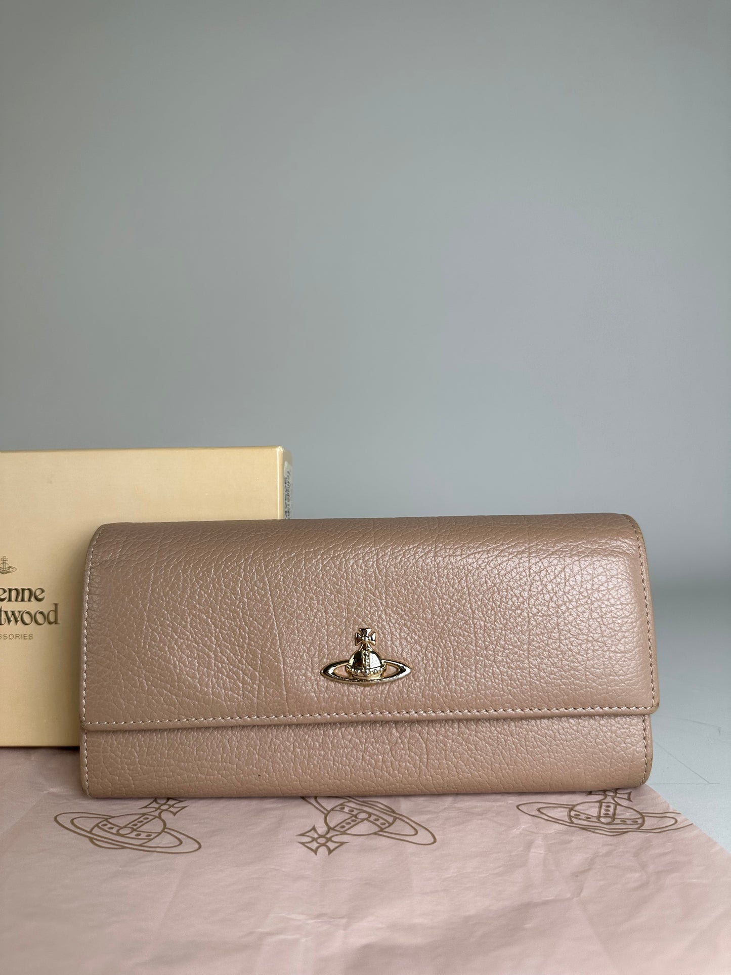 Vintage Vivienne Westwood Leather Wallet Beige Gold Clasp