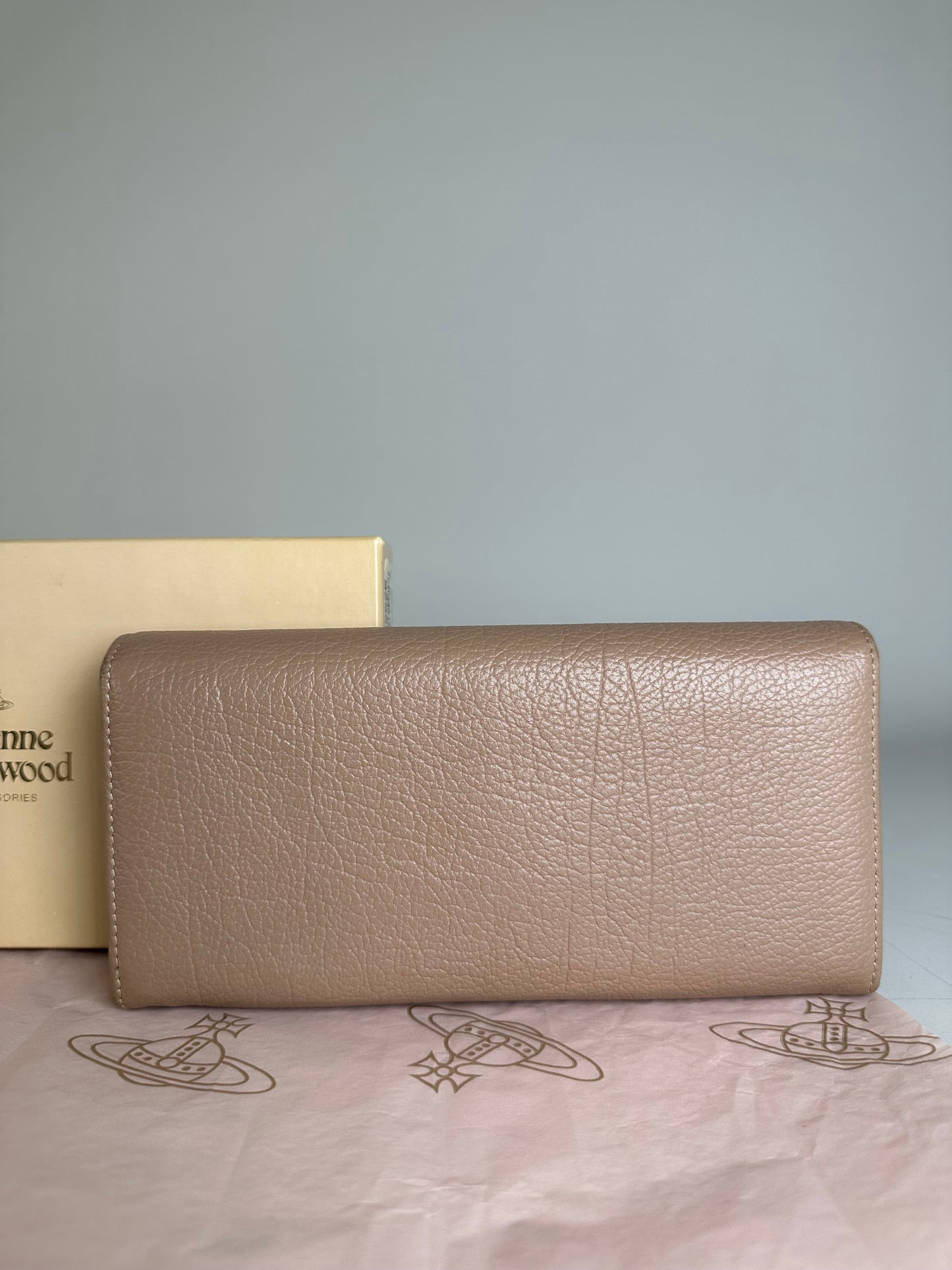Vintage Vivienne Westwood Leather Wallet Beige Gold Clasp