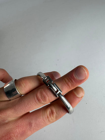 Montre Gucci vintage en acier avec mors de cheval argenté