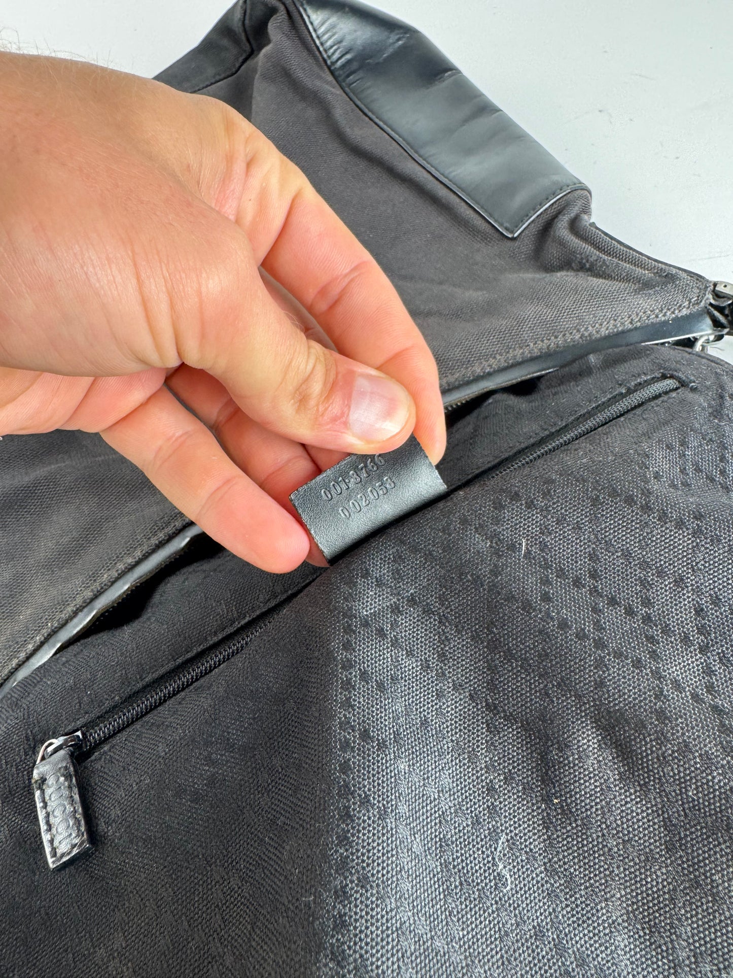 Sac vintage Gucci en cuir et coton noir