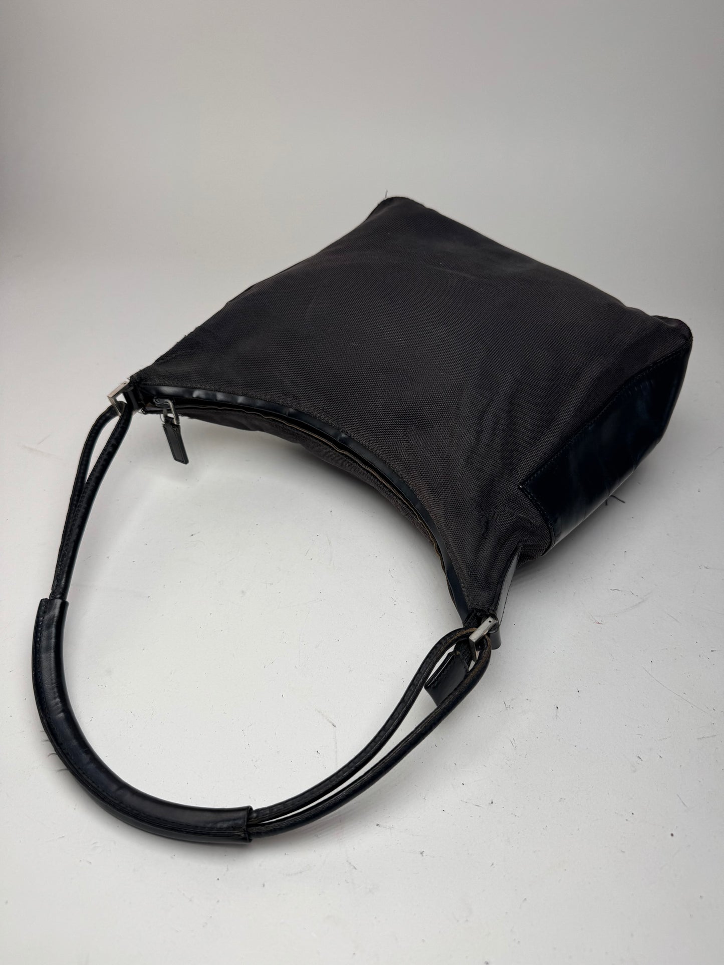 Sac vintage Gucci en cuir et coton noir