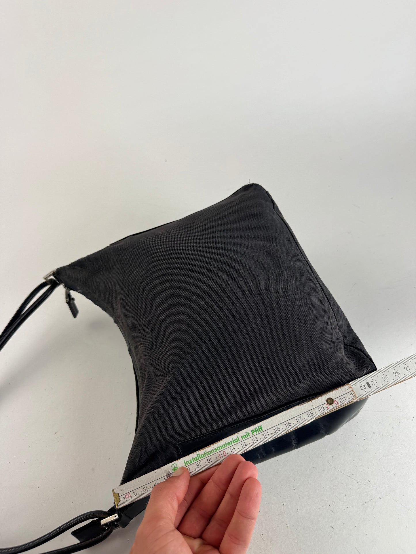 Sac vintage Gucci en cuir et coton noir