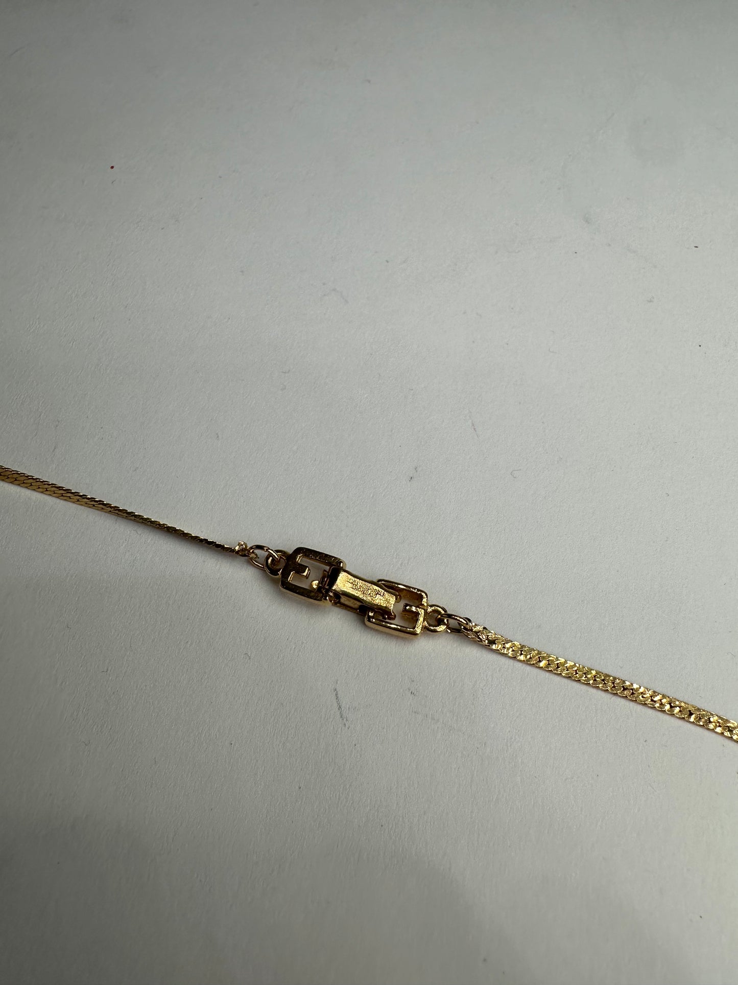 Vintage Givenchy Gold Pleated Collier Golden