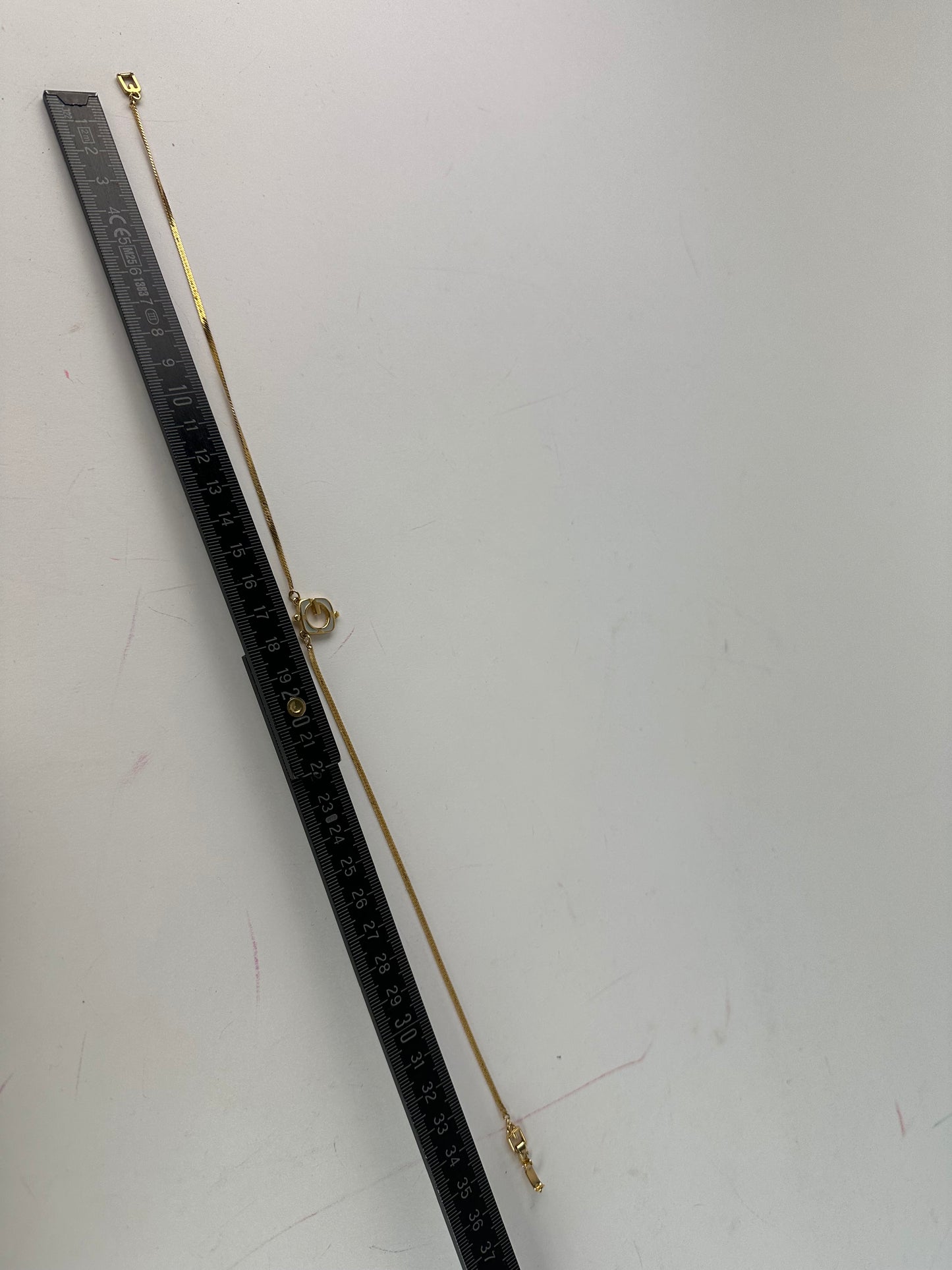 Vintage Givenchy Gold Pleated Collier Golden