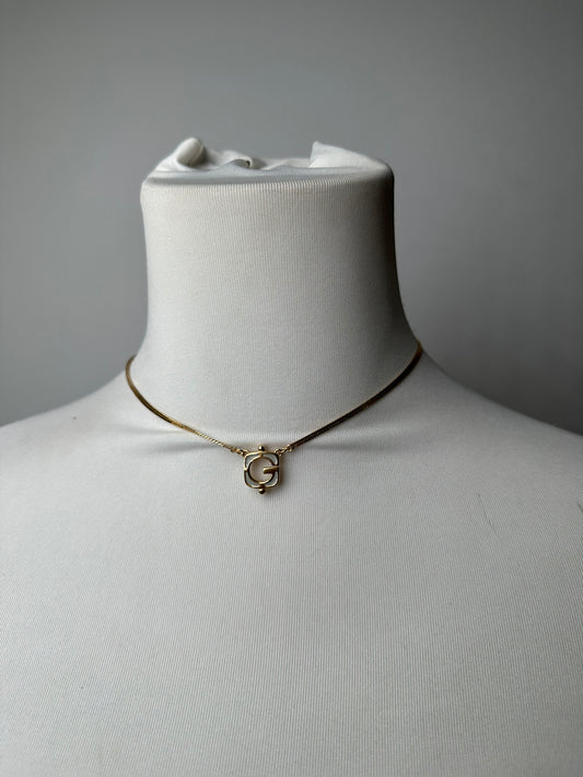 Vintage Givenchy Gold Pleated Collier Golden