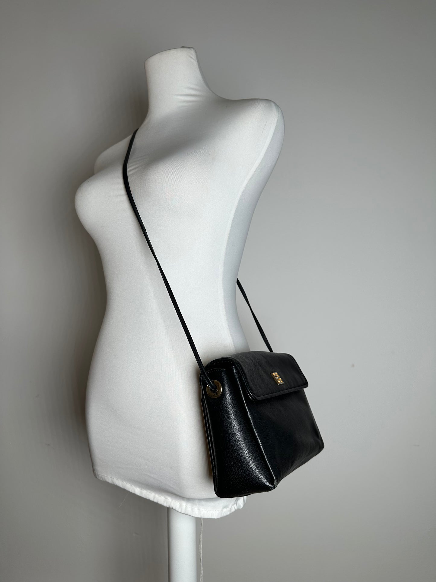 Vintage Givenchy Leather Shoulder Bag Black