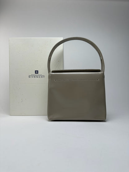 Sac vintage Givenchy en cuir verni 4G gris