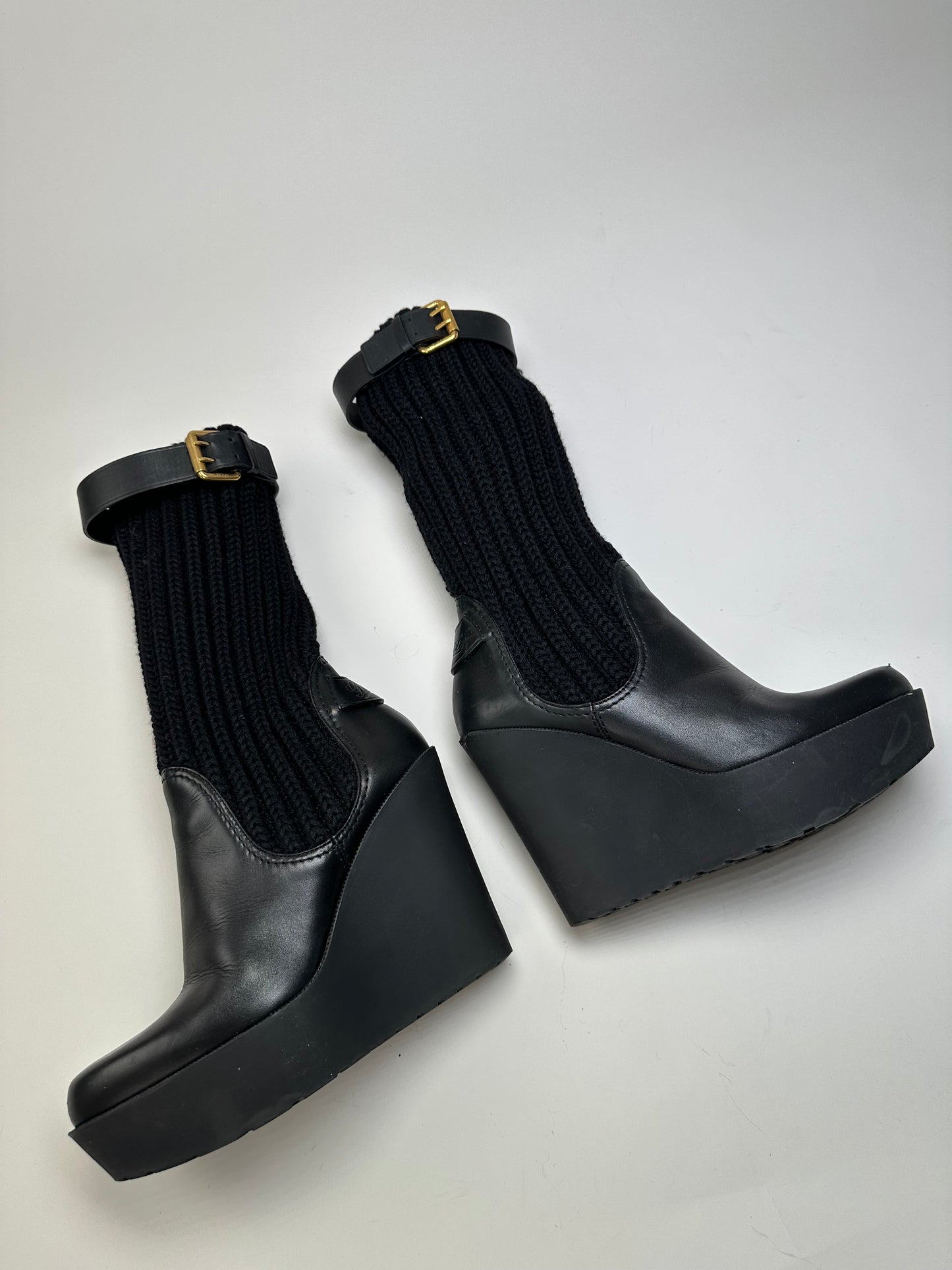 Vintage Gucci Leather Knit Ankle Boots Black Gold EU37