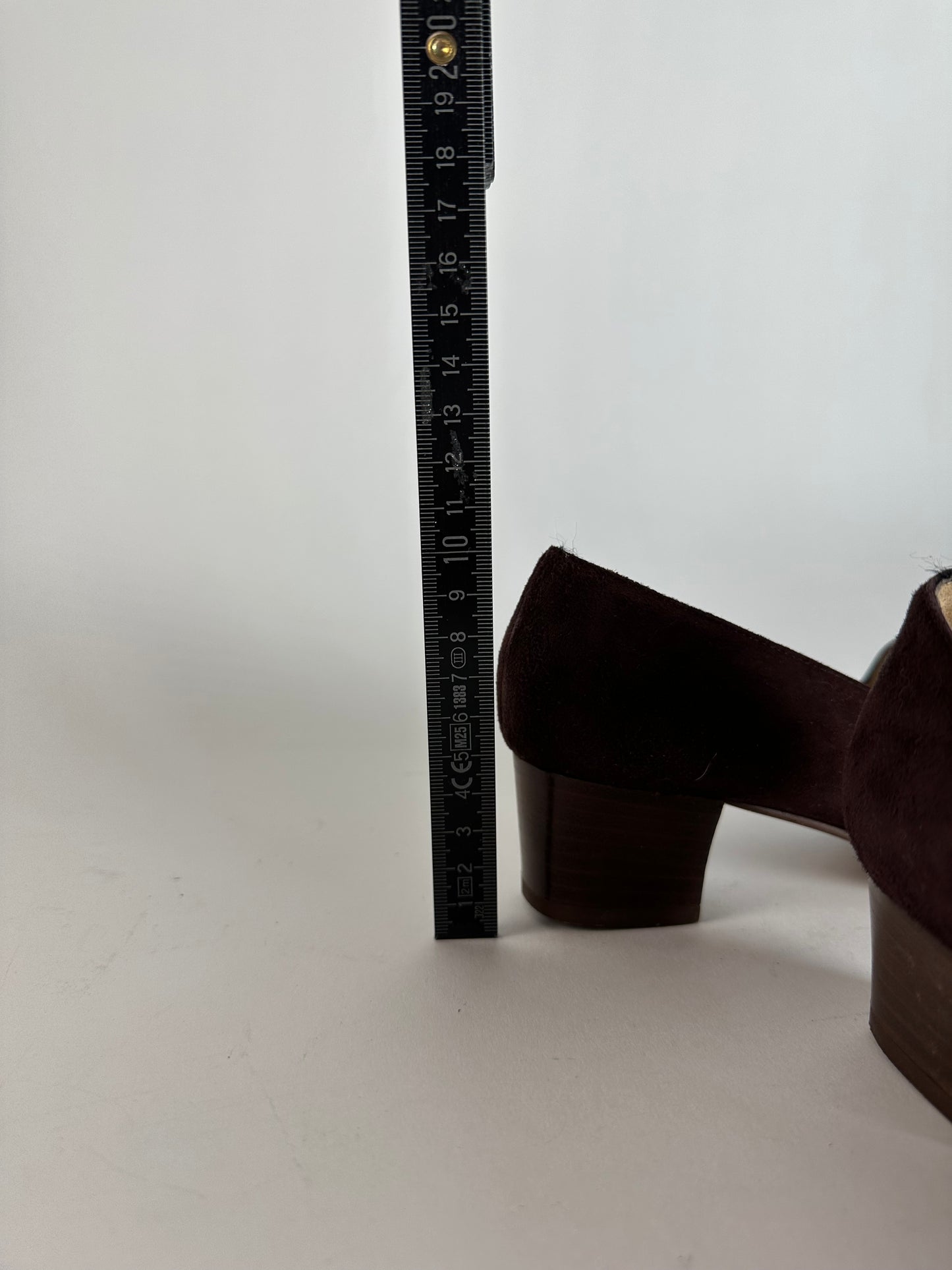 Vintage Gucci Suede Bamboo Pumps Brown EU36C