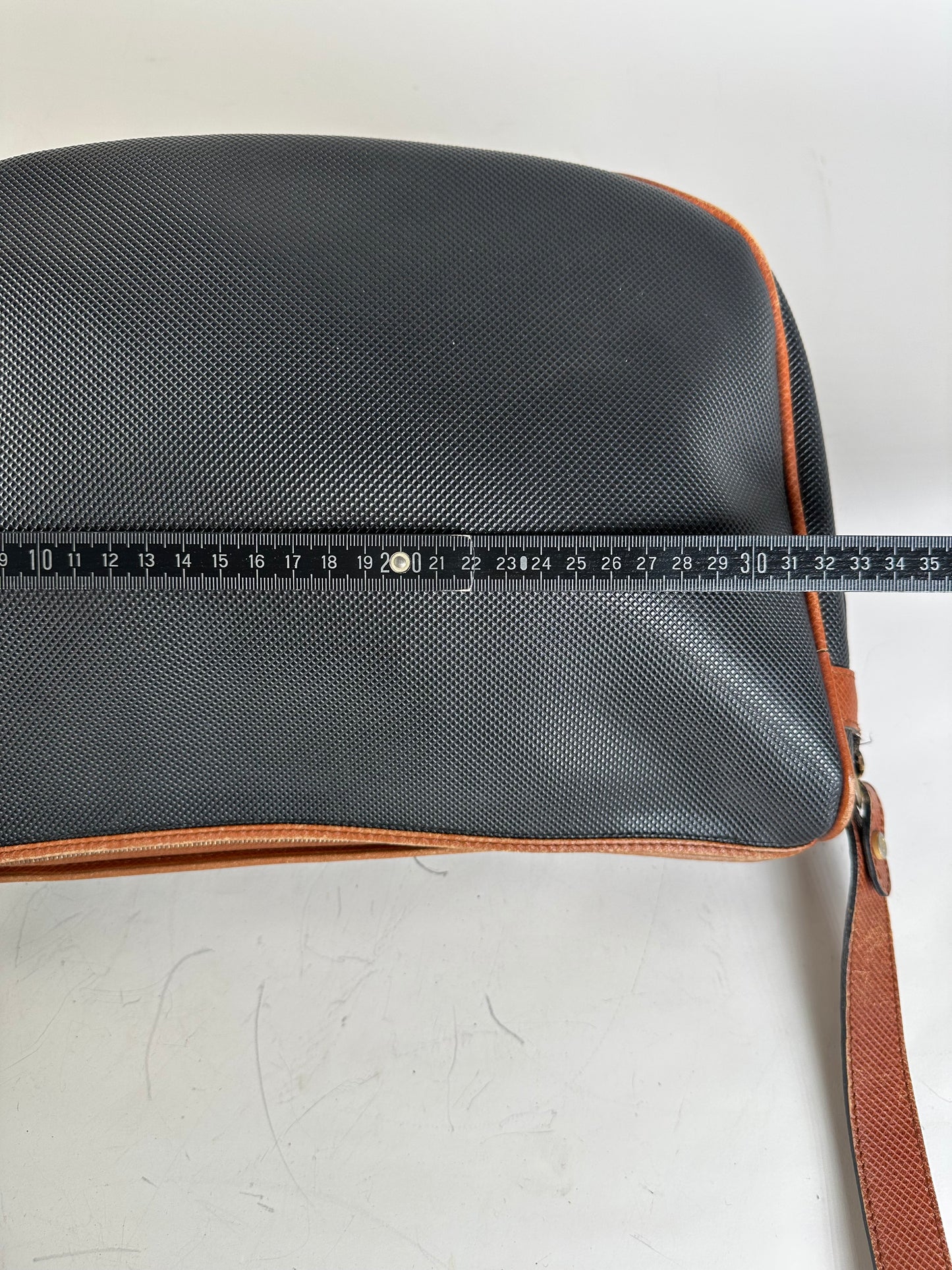 Vintage Bottega Veneta Woven Leather Shoulder Bag Black Brown